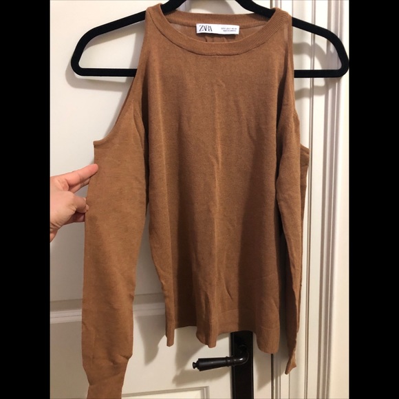 Zara tops - Picture 1 of 3